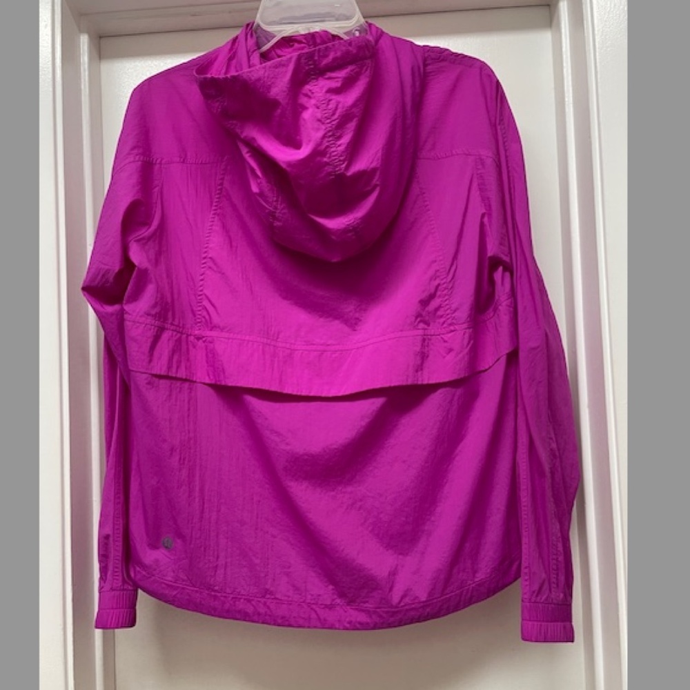 EUC Lululemon Hood Lite Packable Hooded Jacket Belt Bag - Picture 11 of 15